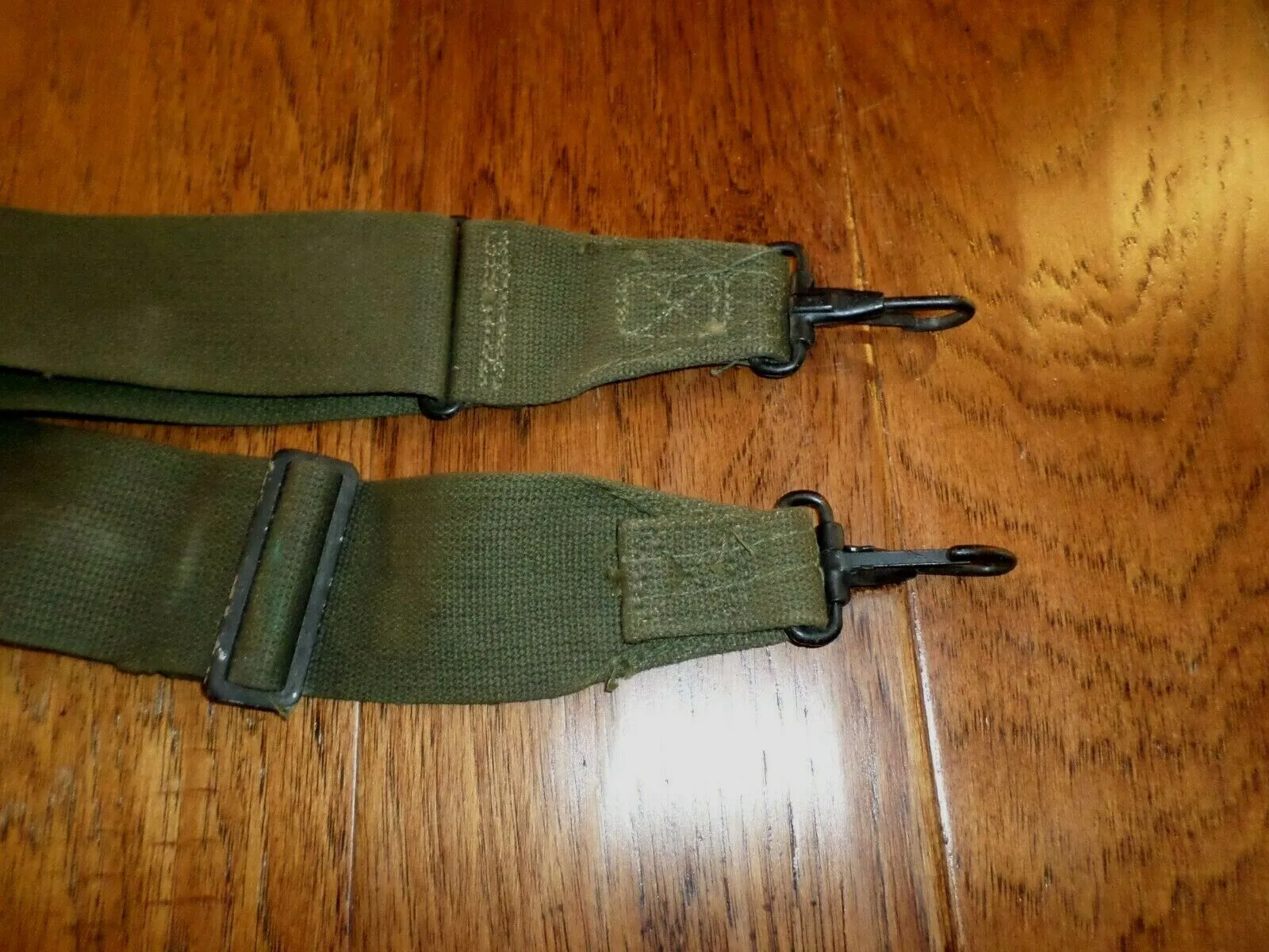 GENUINE U.S MILITARY ISSUE UTILITY STRAP  DATED 1950 VIETNAM KOREAN WAR ERA