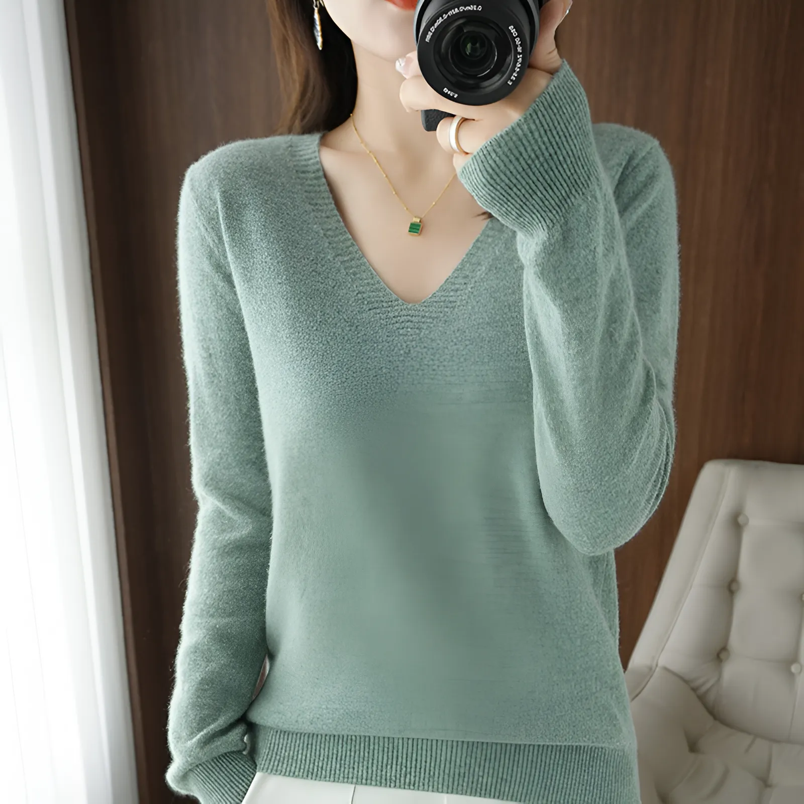 Ivyshape | Comfortable V-neck knitted sweater