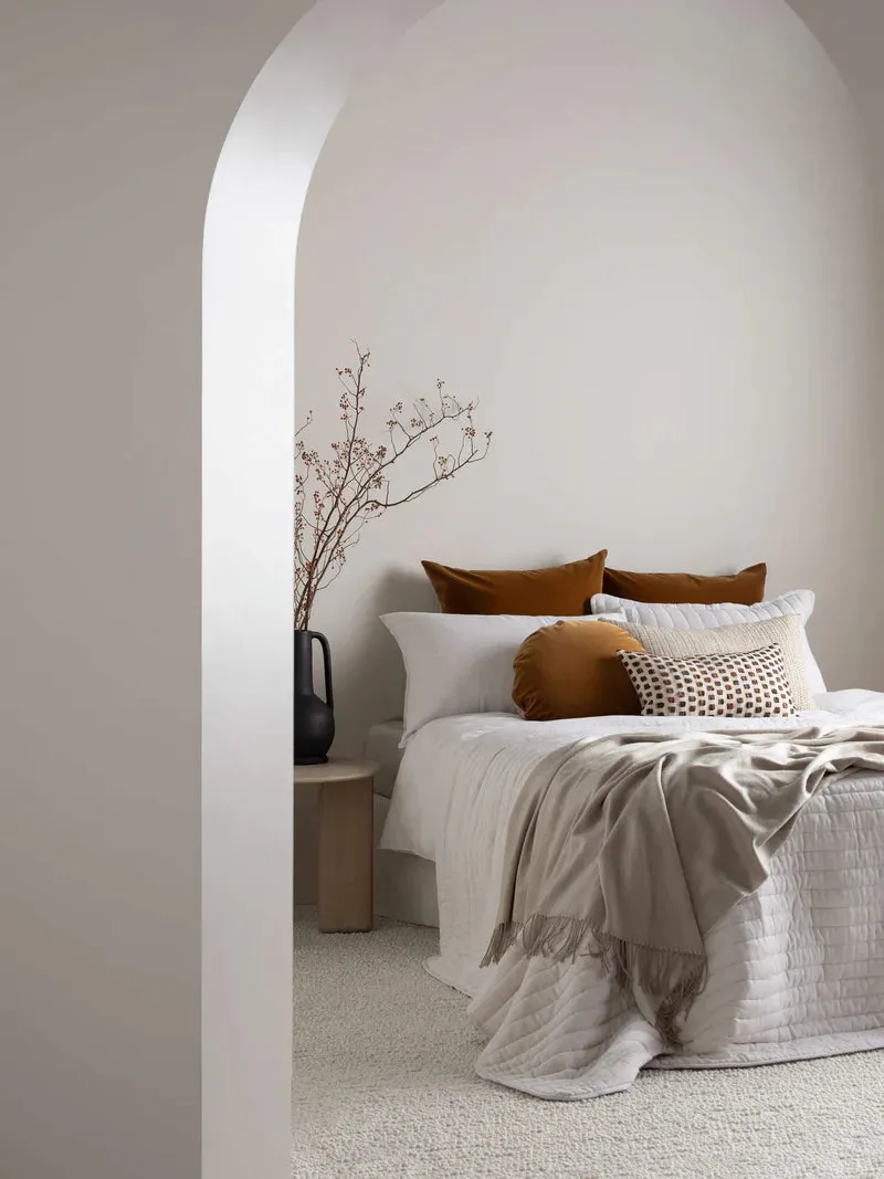 L&M Home Cashmere Throw Oatmeal / Chalk