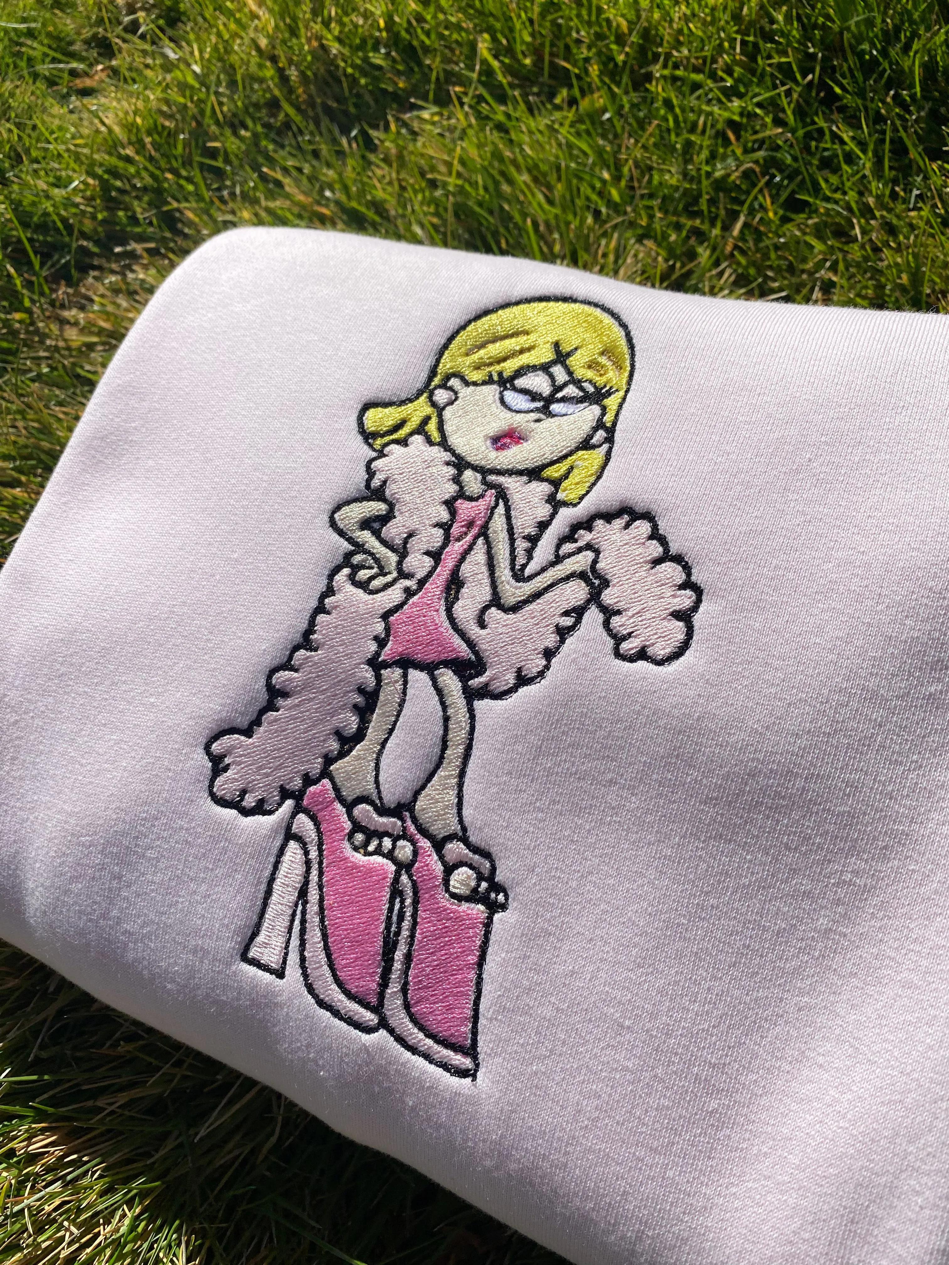 Lizzie Embroidered Sweatshirt | Bad Bunny Yonagumi Embroidered Sweatshirts