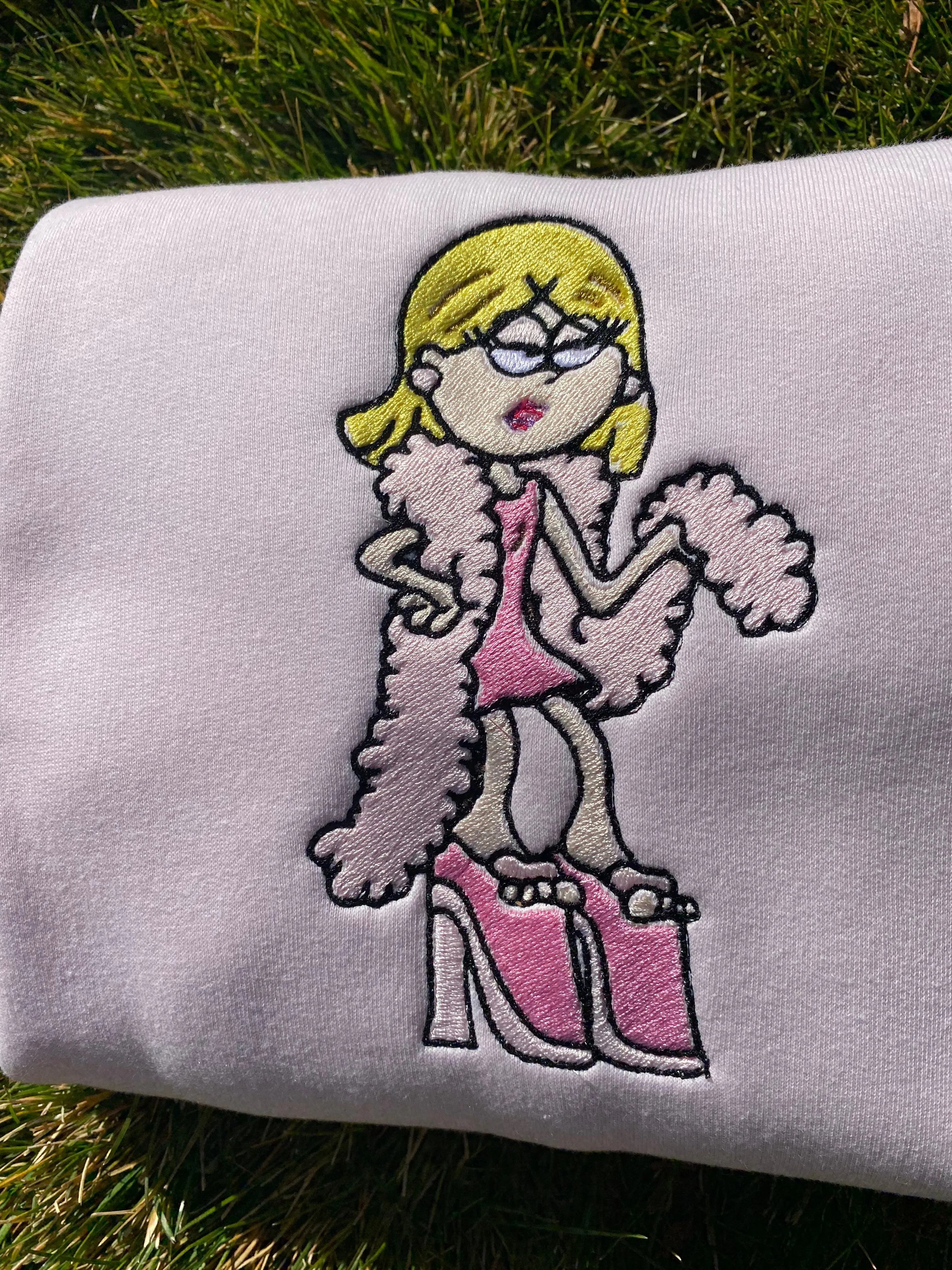 Lizzie Embroidered Sweatshirt | Bad Bunny Yonagumi Embroidered Sweatshirts