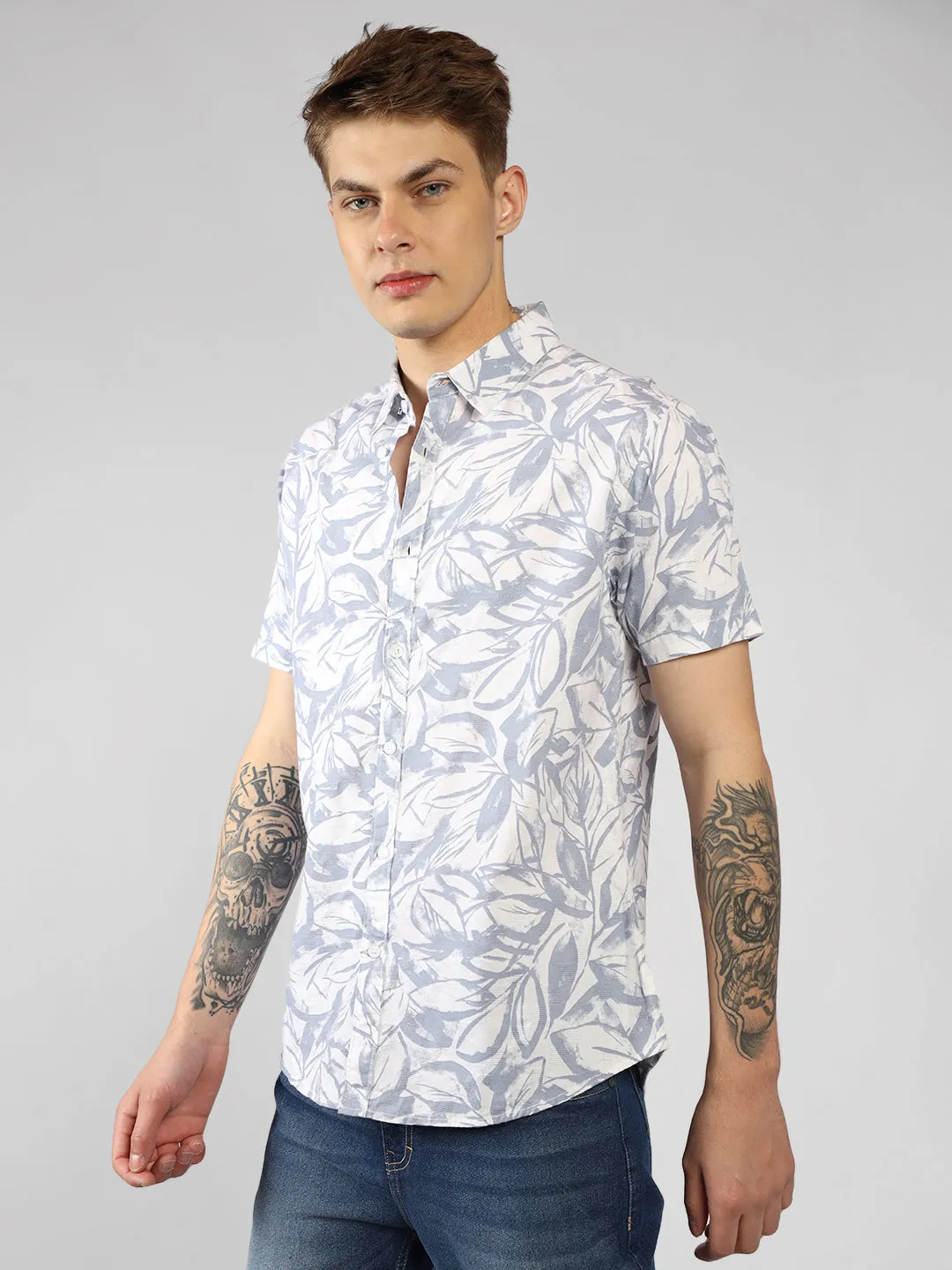 Men's Blue Floral Print Spread Collar Short Sleeves Relaxed Fit Casual Shirt