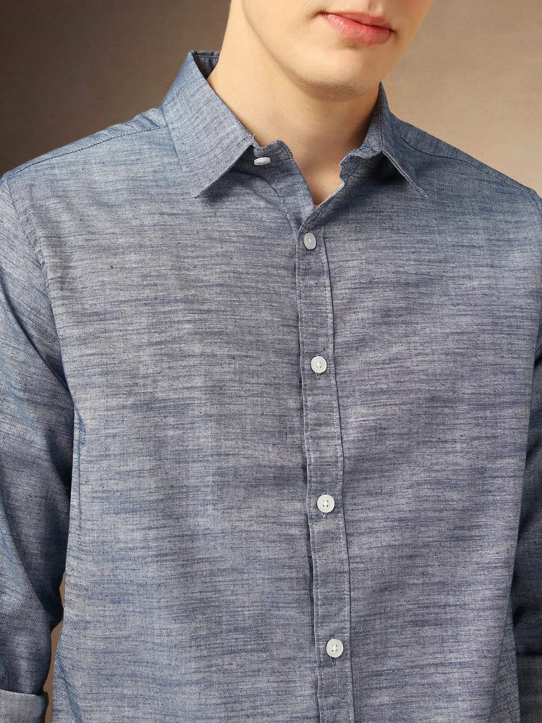 Men's Light Grey Solid Spread Collar Full Sleeves Shirt